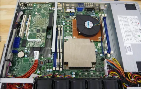 Nehalem Intel CPU cho máy chủ VPS